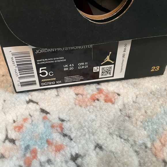 Brand new in box jordan pro strong toddler size 5 - Picture 2 of 6